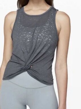 NWT Lululemon Breeze Through Twist  Tank Top Yoga Workout Gray sz 6